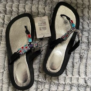 Women’s jeweled sandal size 9/10 brand new with tags